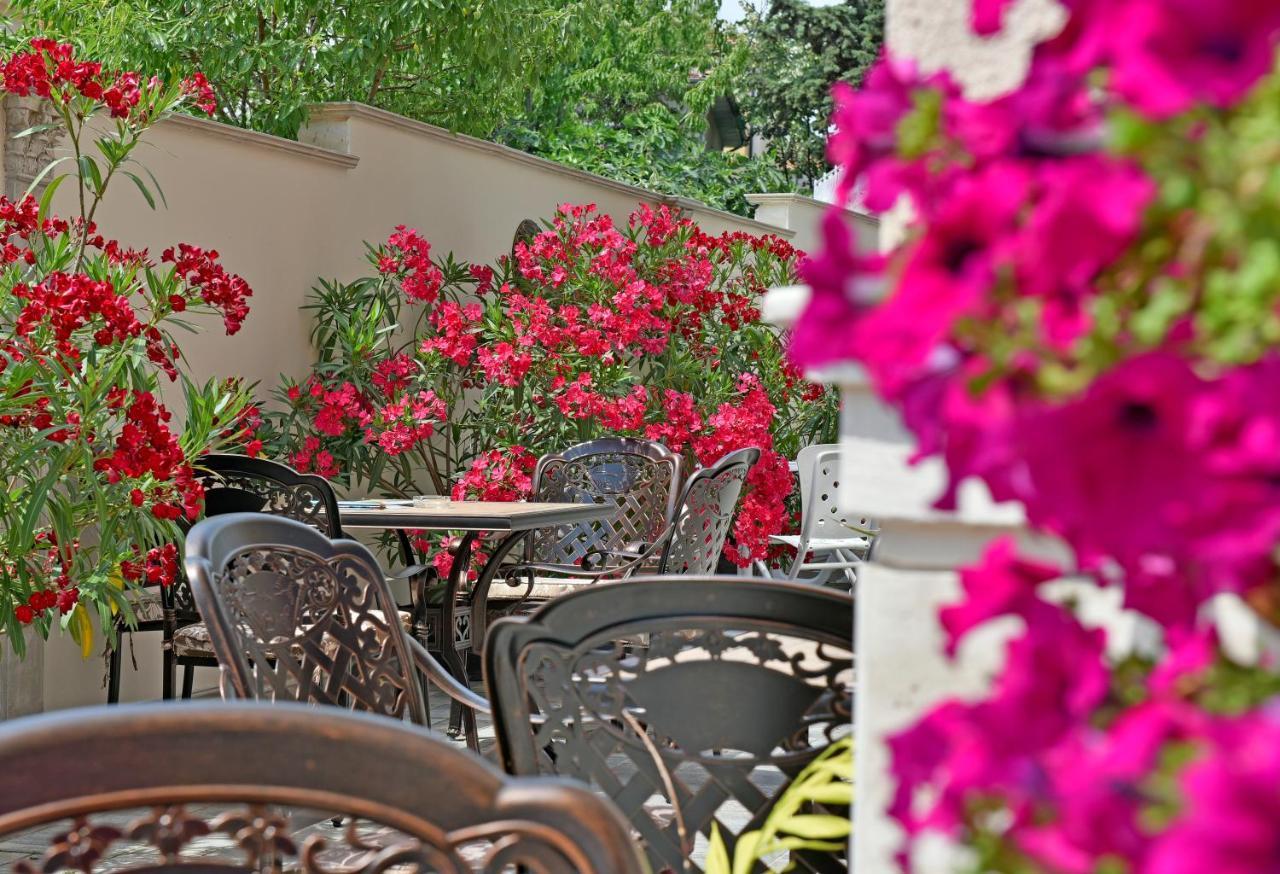 Sirena Palace Family Готель 3*